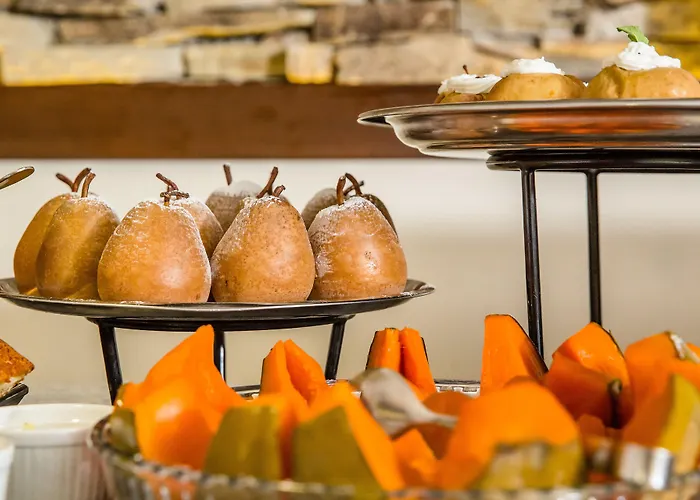 Хотел Casa Karina 4*