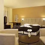 Casa Karina Hotel 4*