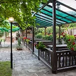 Casa Karina Hotel
