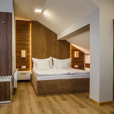 Szálloda Casa Karina 4*