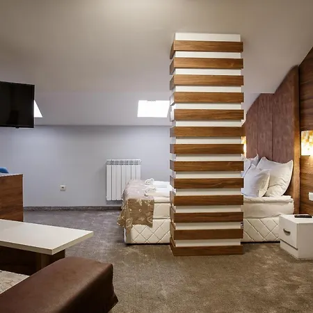 Casa Karina 4*