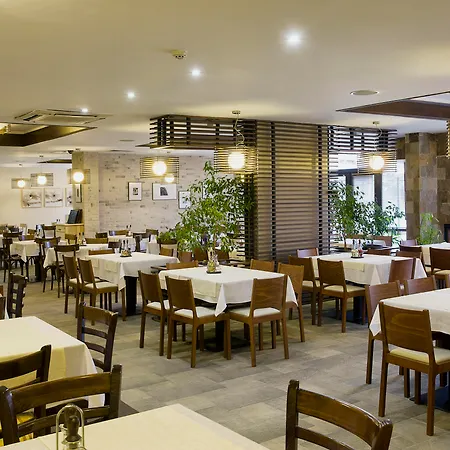 Hotel Casa Karina 4*